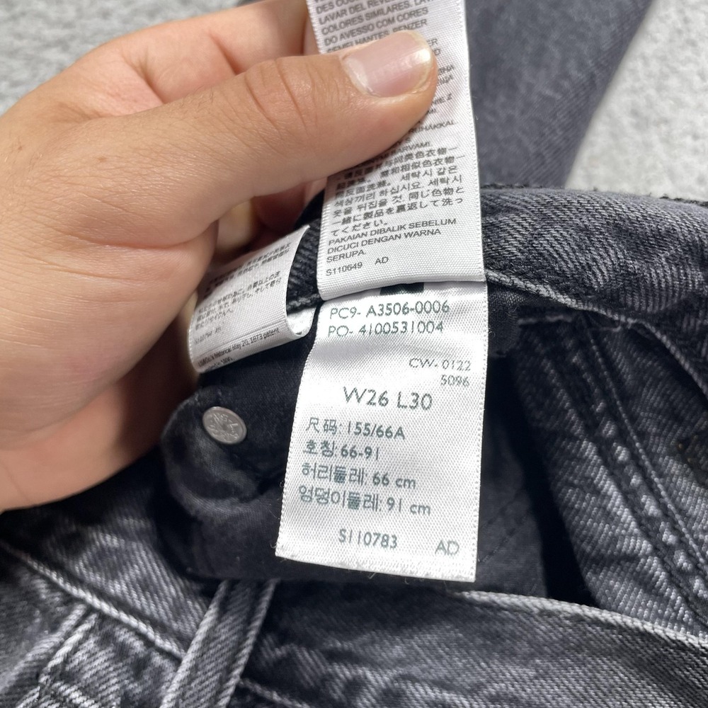 Levis Premium 80s Mom Jeans Womens 26 Charcoal High Rise Relaxed 26x30 Denim - Picture 9 of 12